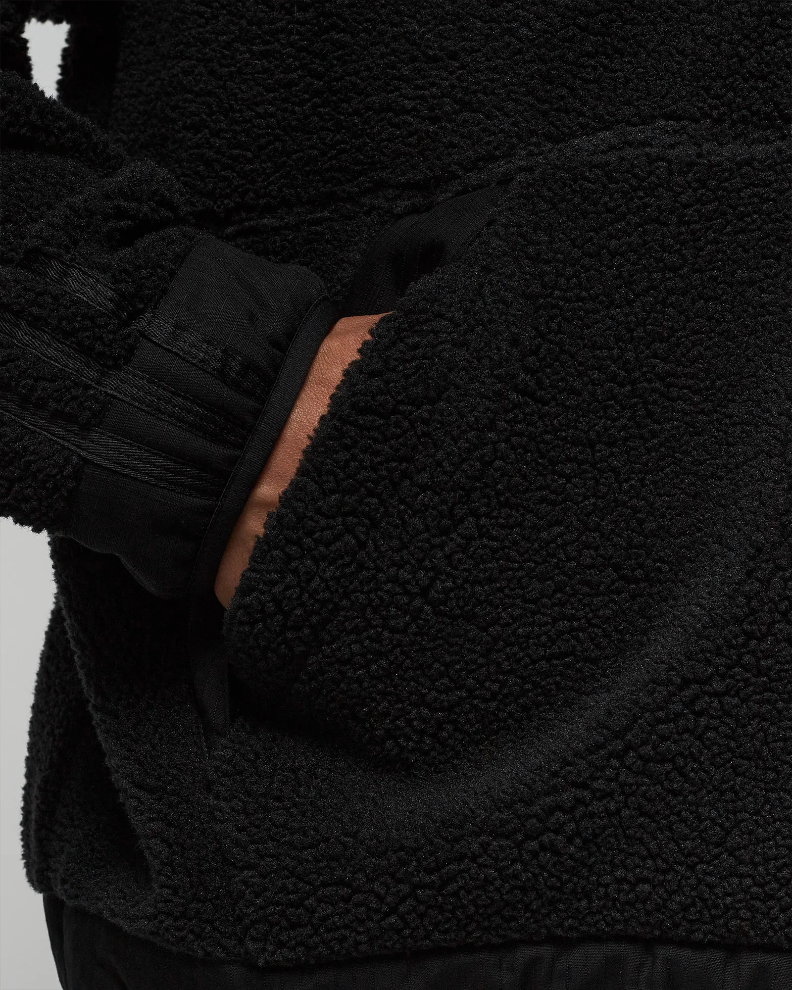 Adidas P ESS+ C HZ