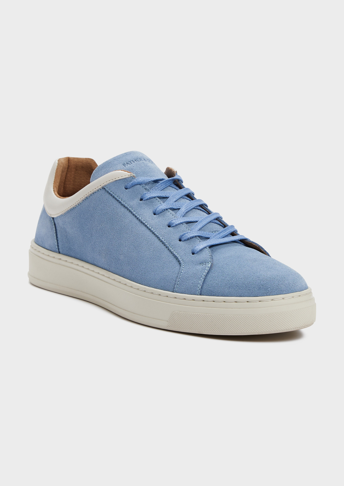 Baskets basses en cuir nubuck bleu ciel