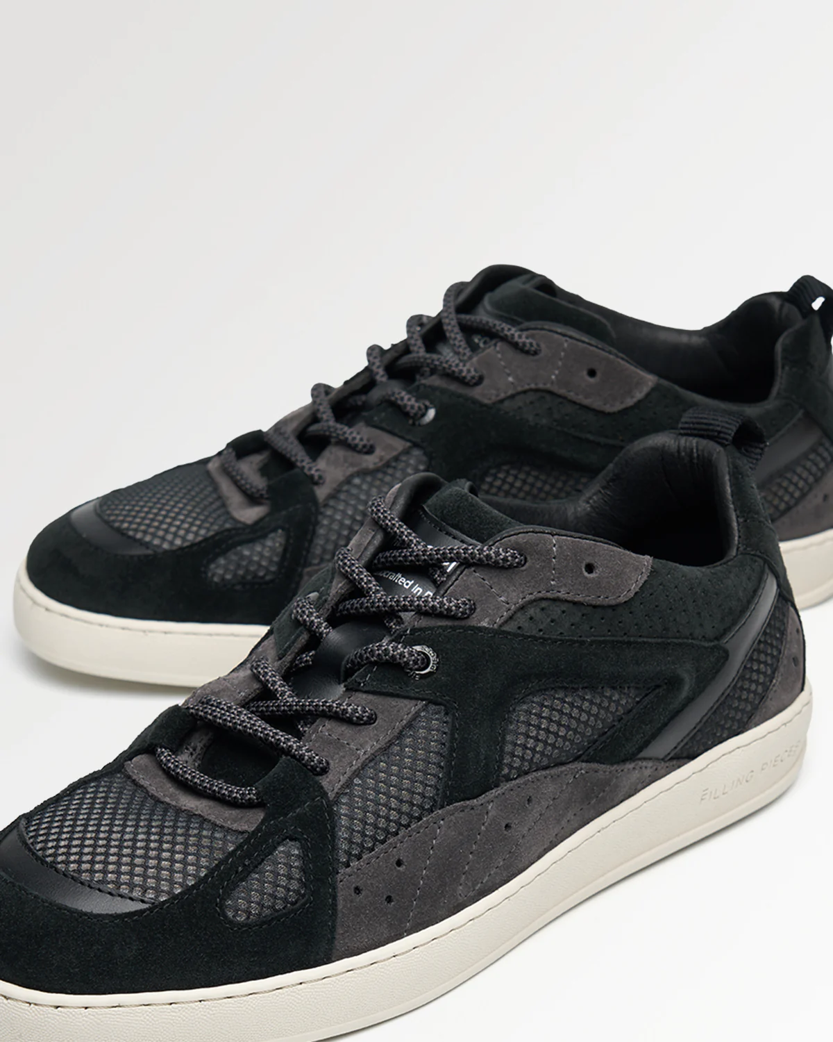 Prism Peak Black / Grey