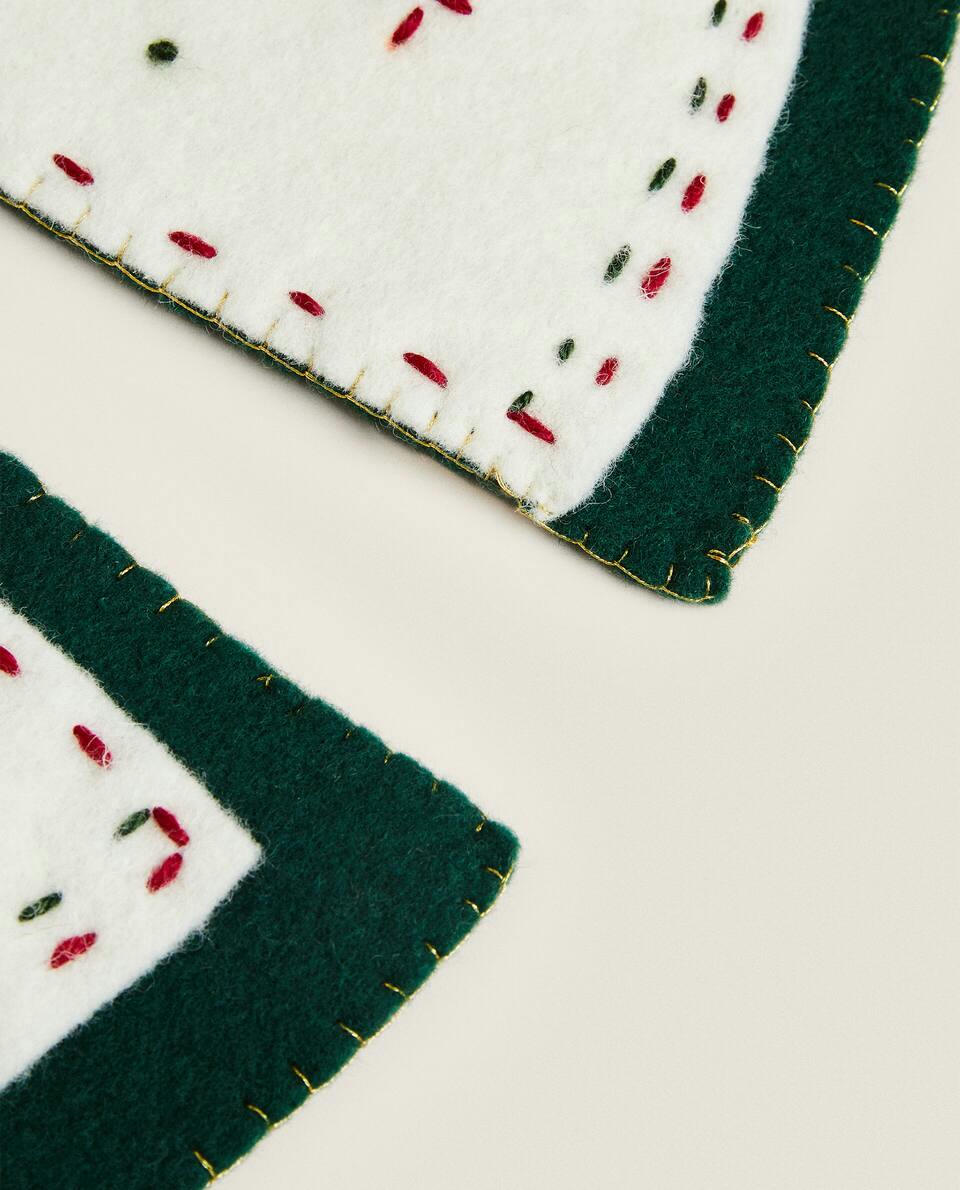 SUPORTE DE FELTRO PARA ÁRVORE DE NATAL - DECORAÇÃO DE NATAL