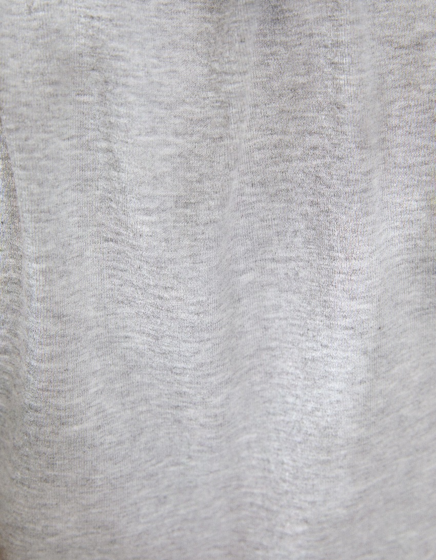 Camiseta de manga curta com gola redonda