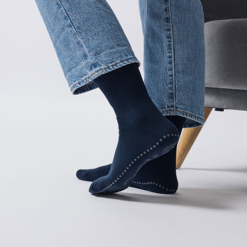 Anti-Rutsch Socken aus Bio-Baumwolle Grau (SNOCKS)
