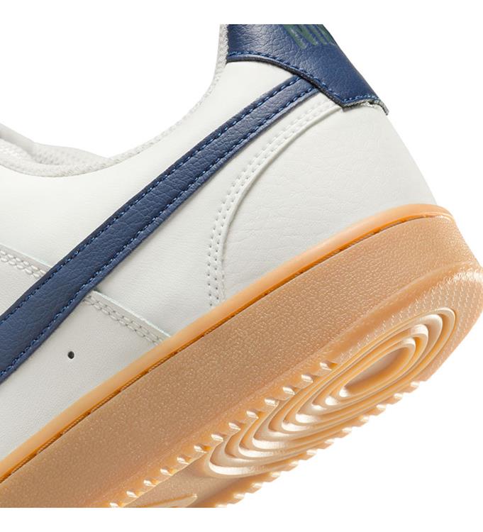 Nike Men Court Vision Low Sneakers