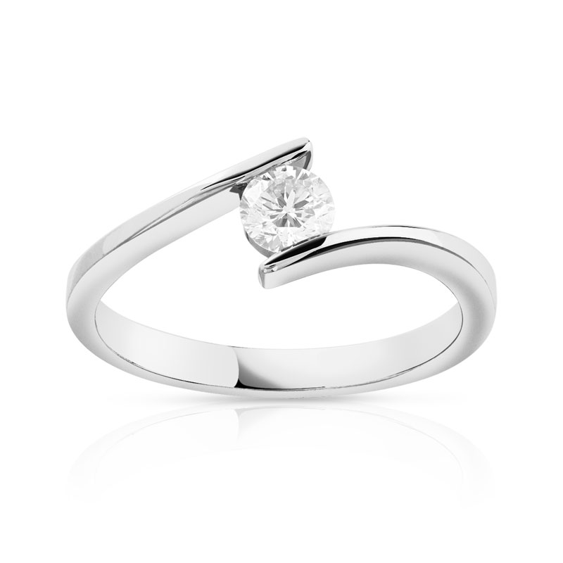 Bague solitaire or 750 blanc 30/100e de carat