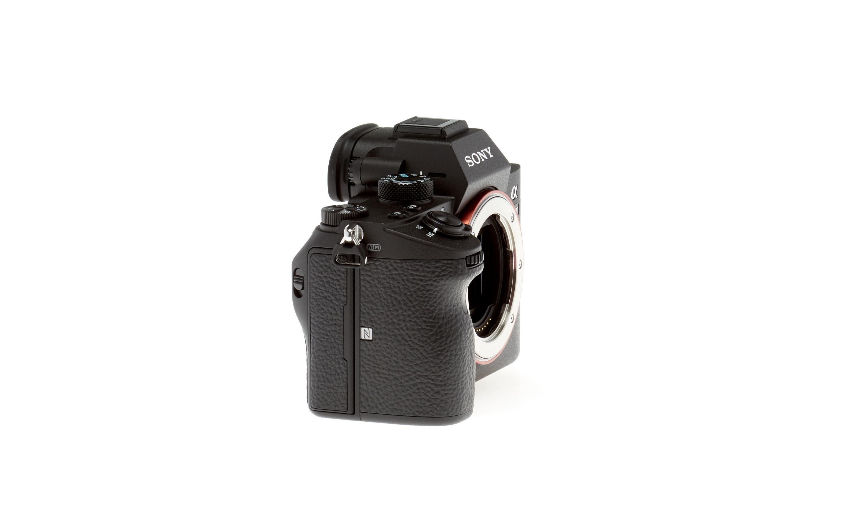 Fotokamera Alpha 7 III Kit 24-105 f/4 G OSS<br>Systemkamera mit 35-mm-Vollformatbildsensor