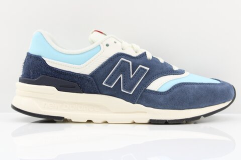 New Balance Sneaker