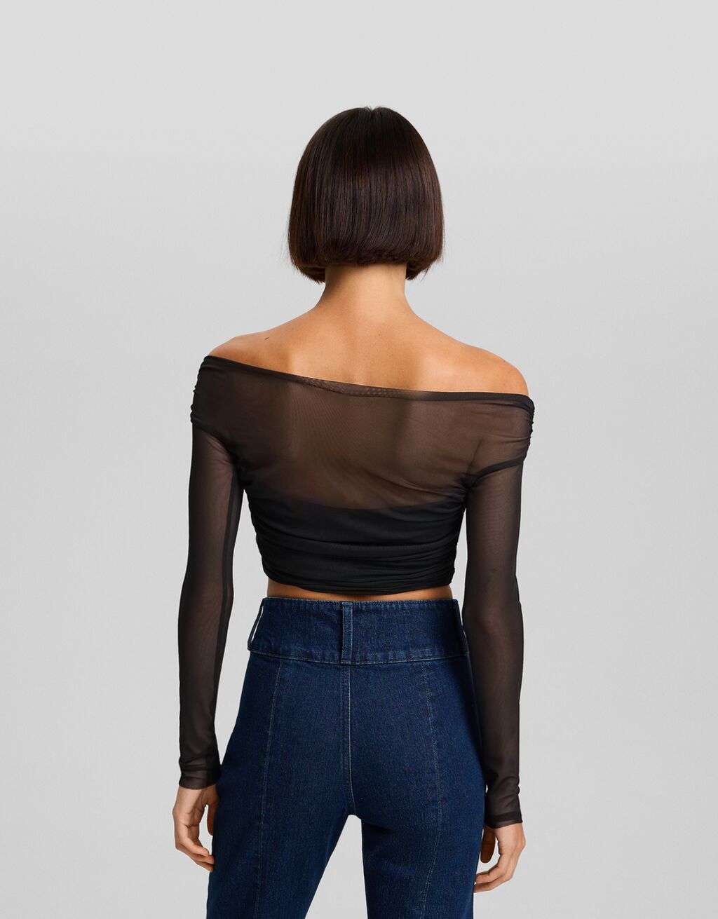 Camiseta de manga comprida com detalhe drapeado em tule cruzado