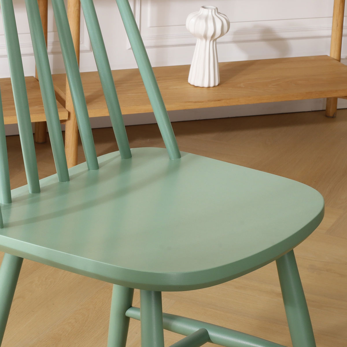 Houten spijlenstoel Filou - lichtgroen