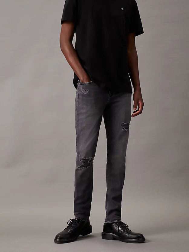 Calça jeans slim tapered