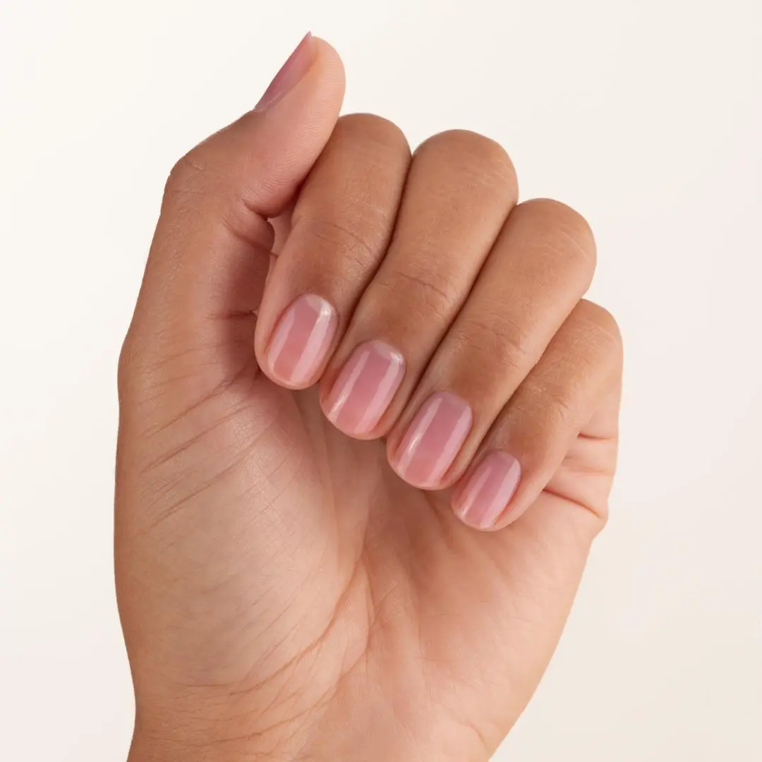 The Grow'n'glow Nail Care Polish