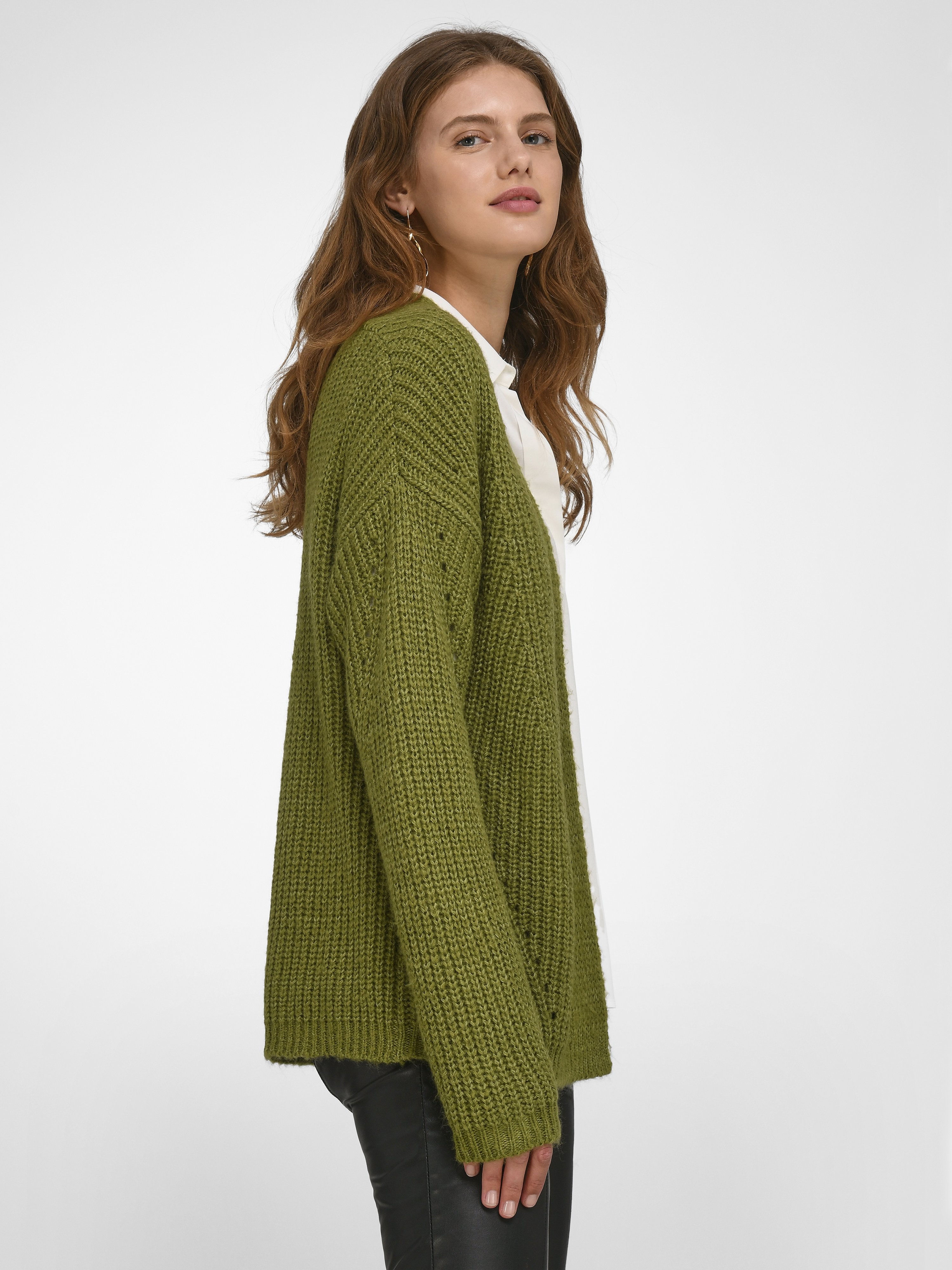 Strickjacke mit überschnittener Schulter