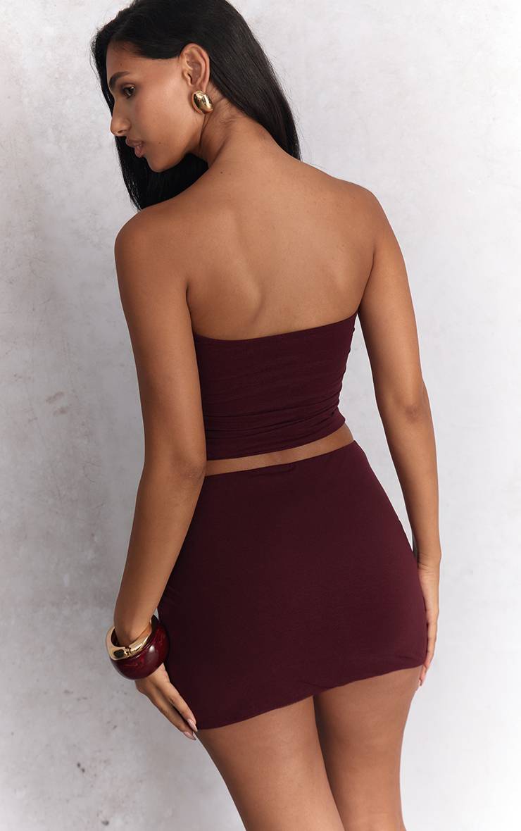 Rouge Bordeaux Ensemble Jupe Courte Avec Détails Dorés