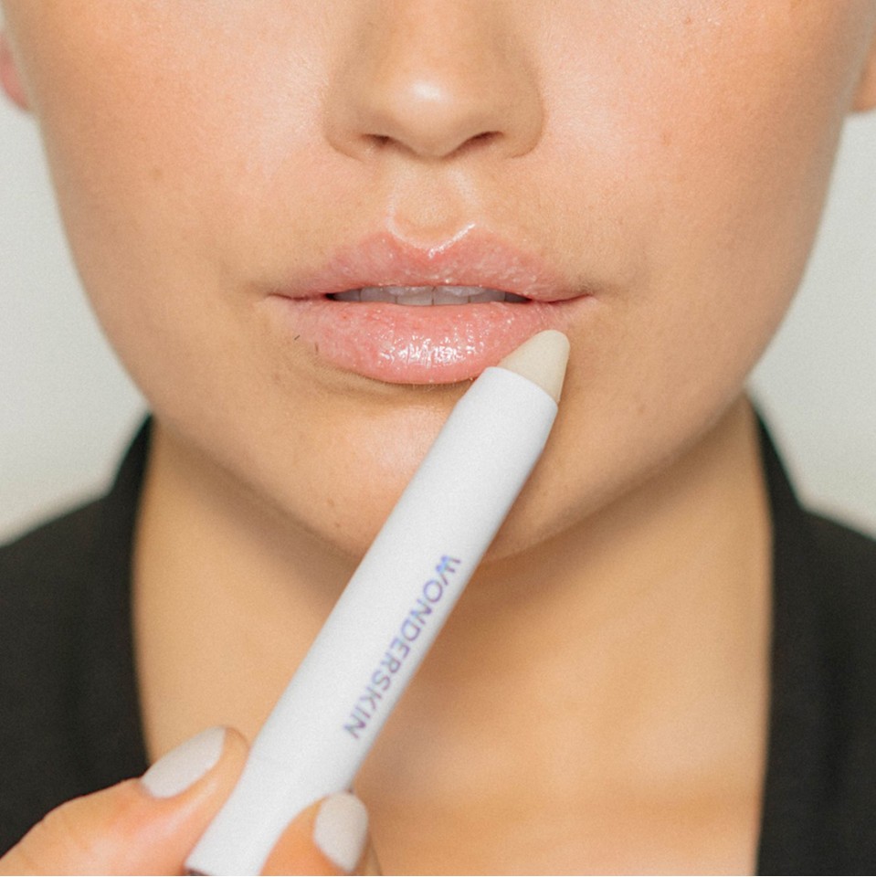 Wonderskin - Wonder Blading 3-in-1 Lip Scrub - Læbe Scrub