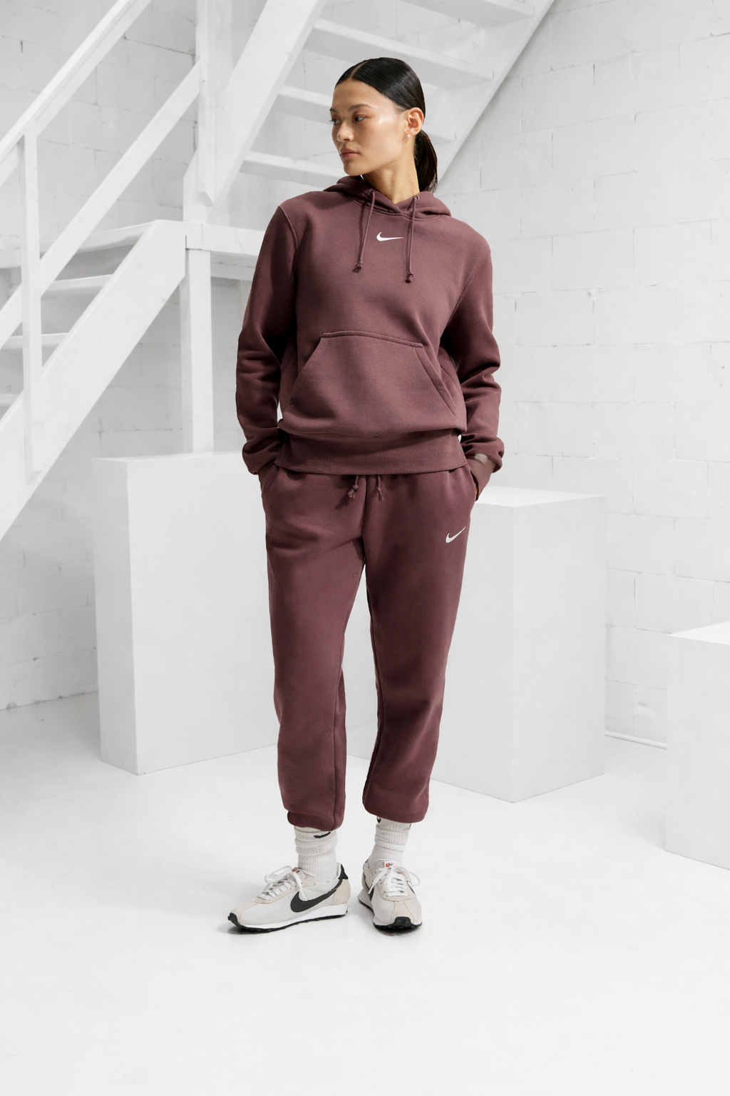 Nike Sportswear Phoenix Fleece Trainingspak Dames Aubergine