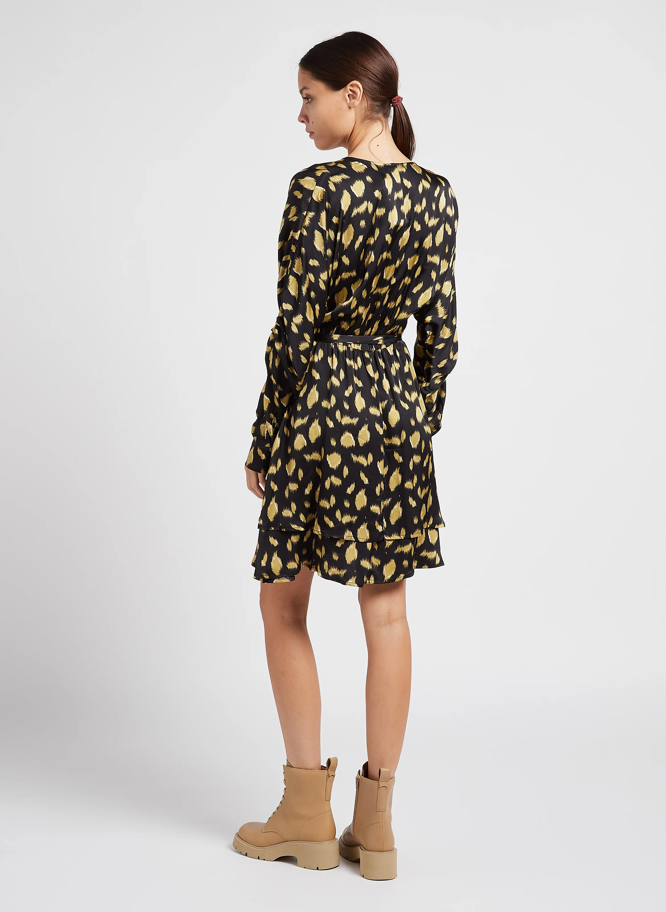LONA - Robe midi col V imprimée | Noir