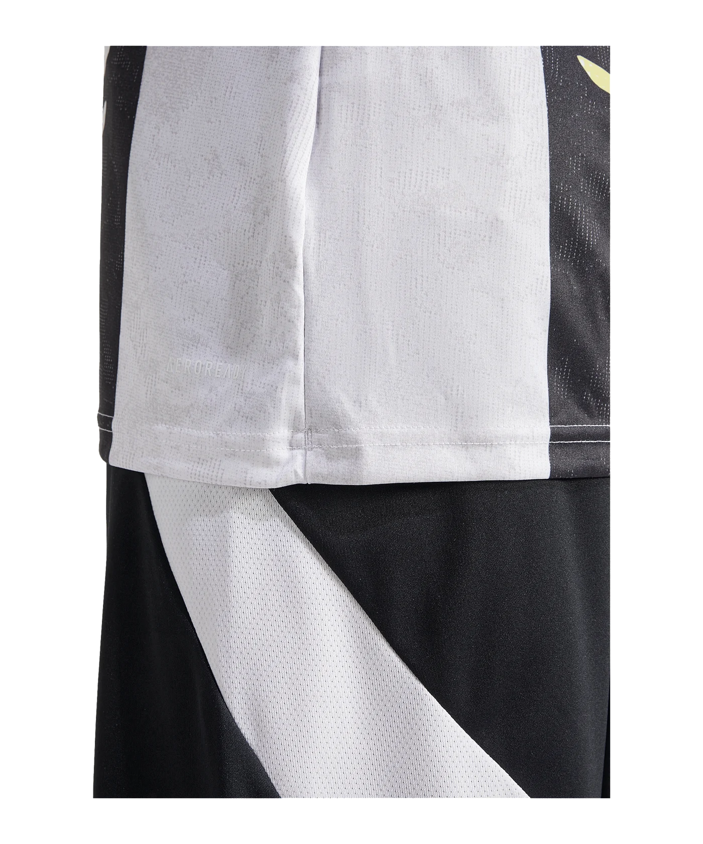 adidas Juventus Turin Prematch Shirt 2024/2025 Lila