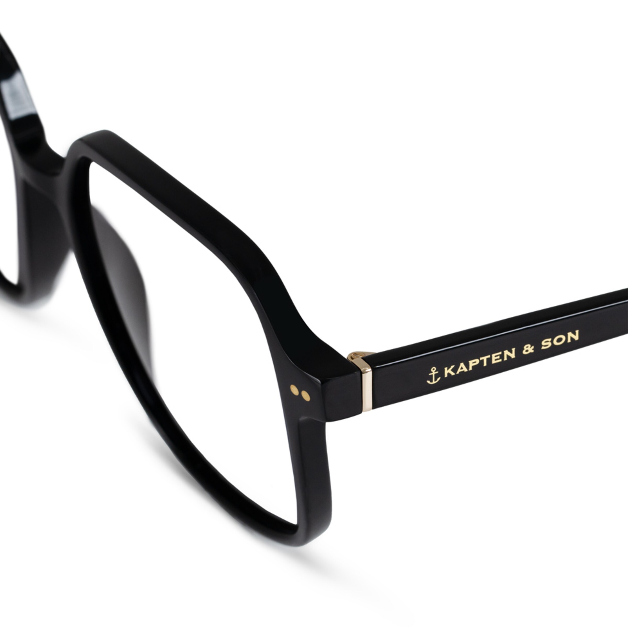 Verona Black