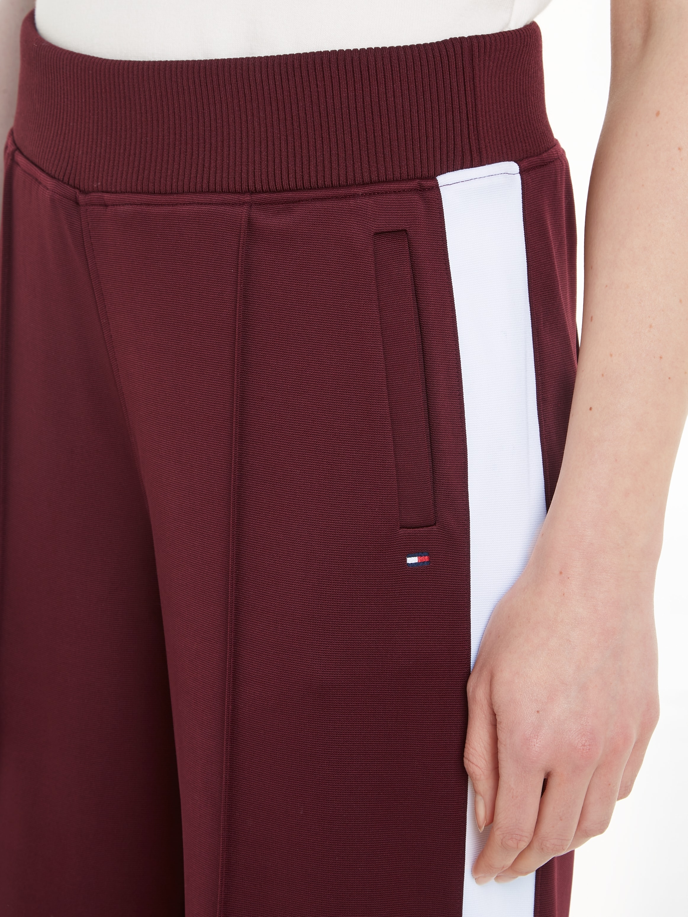 Tommy Hilfiger Sweathose »BLOCKED STRIPE RW PANT«  mit Logostickerei