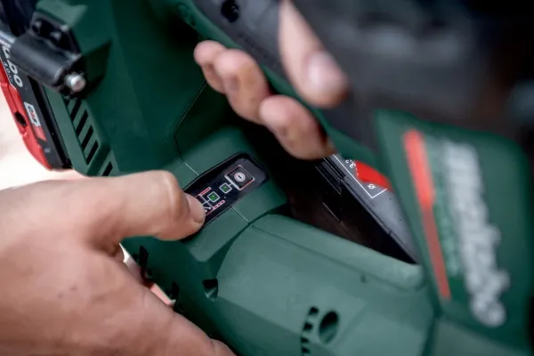 Metabo NFR 18 LTX 90 BL - Sømmaskine - ledningfri - intet batteri, ingen oplader - 18 V - SOLO