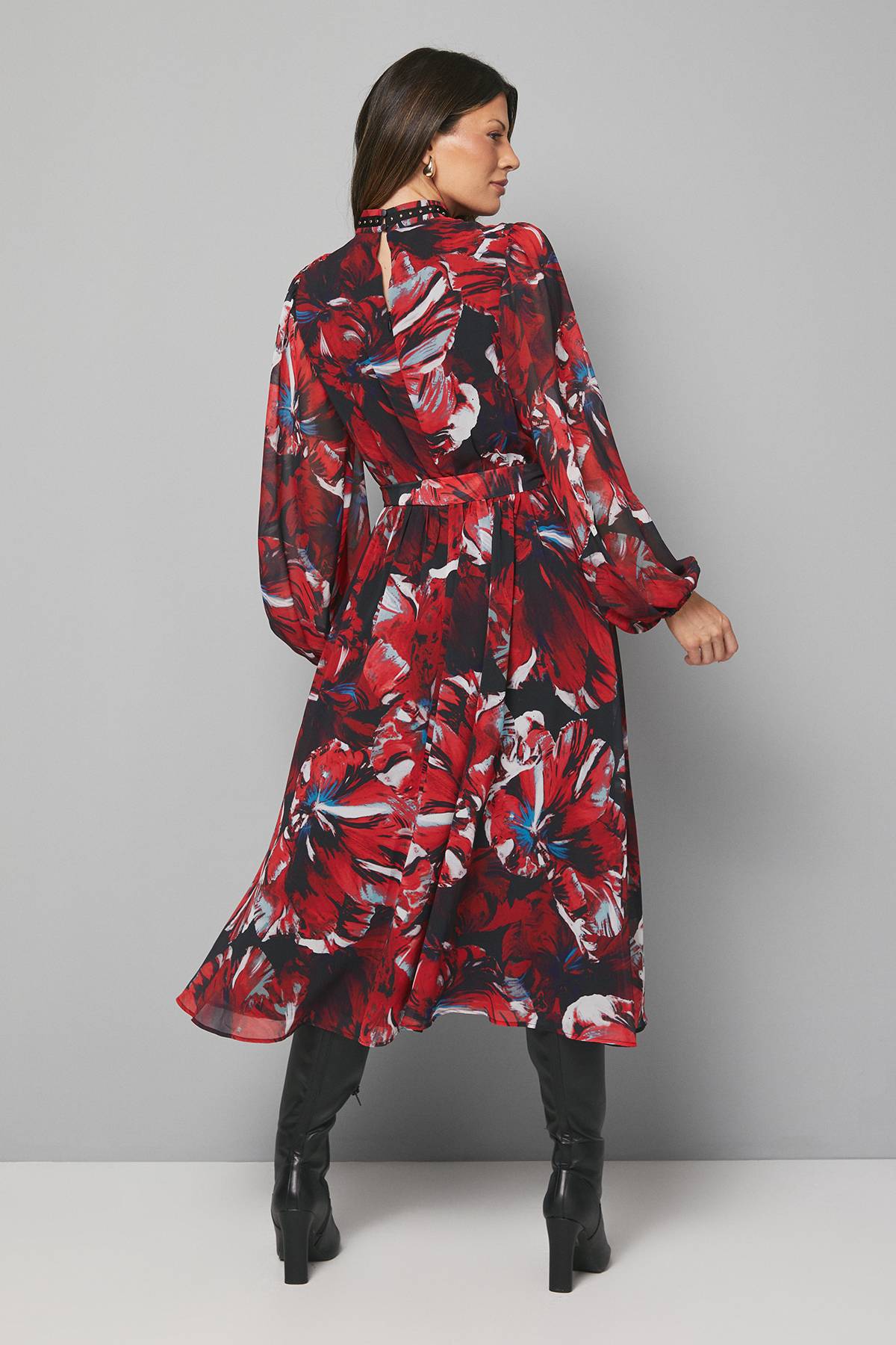 Wallis Robe Mi-Longue Florale à Clous Décoratifs