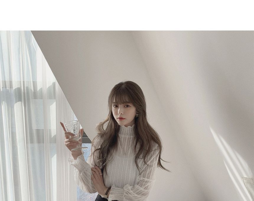 Brigitte - Blouse met lange mouwen en col en effen kant