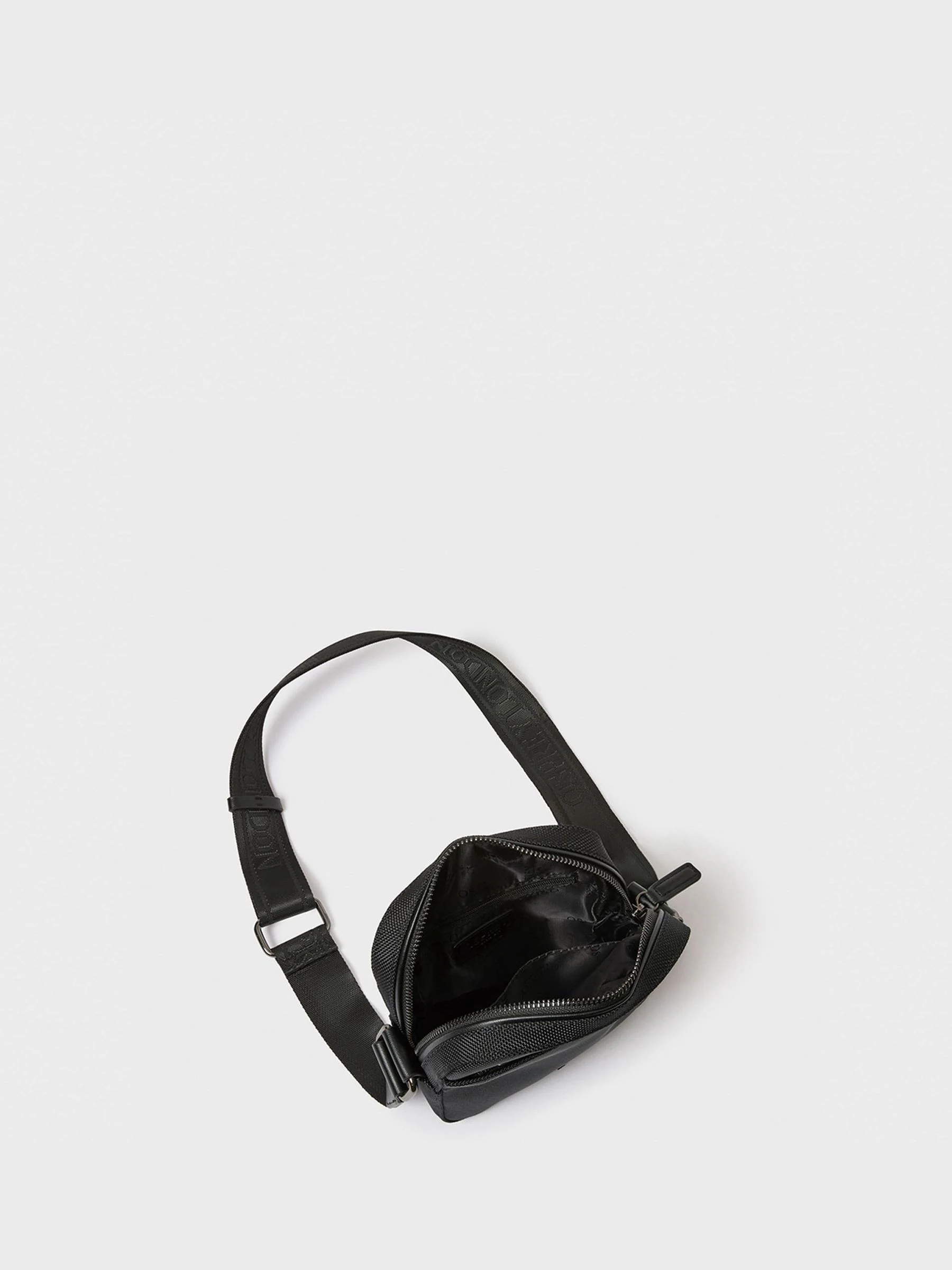 Osprey London The Ballistic Travel Black Bag