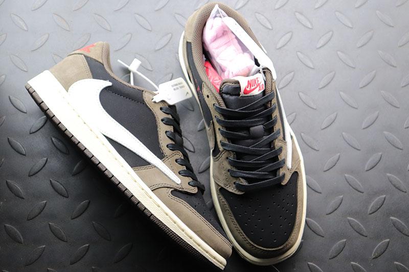 Jordan 1 Retro Low OG SP Travis Scott