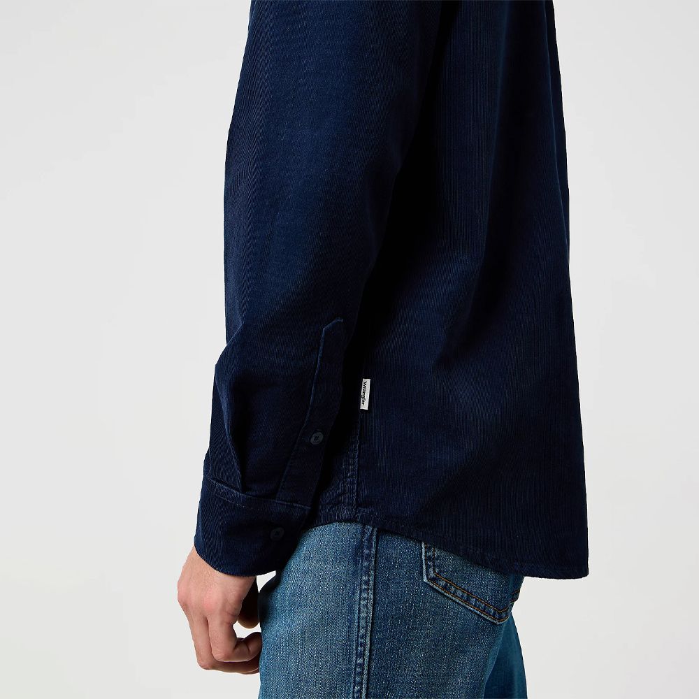 Wrangler mens Regular 1 Pocket Corduroy Shirt Navy