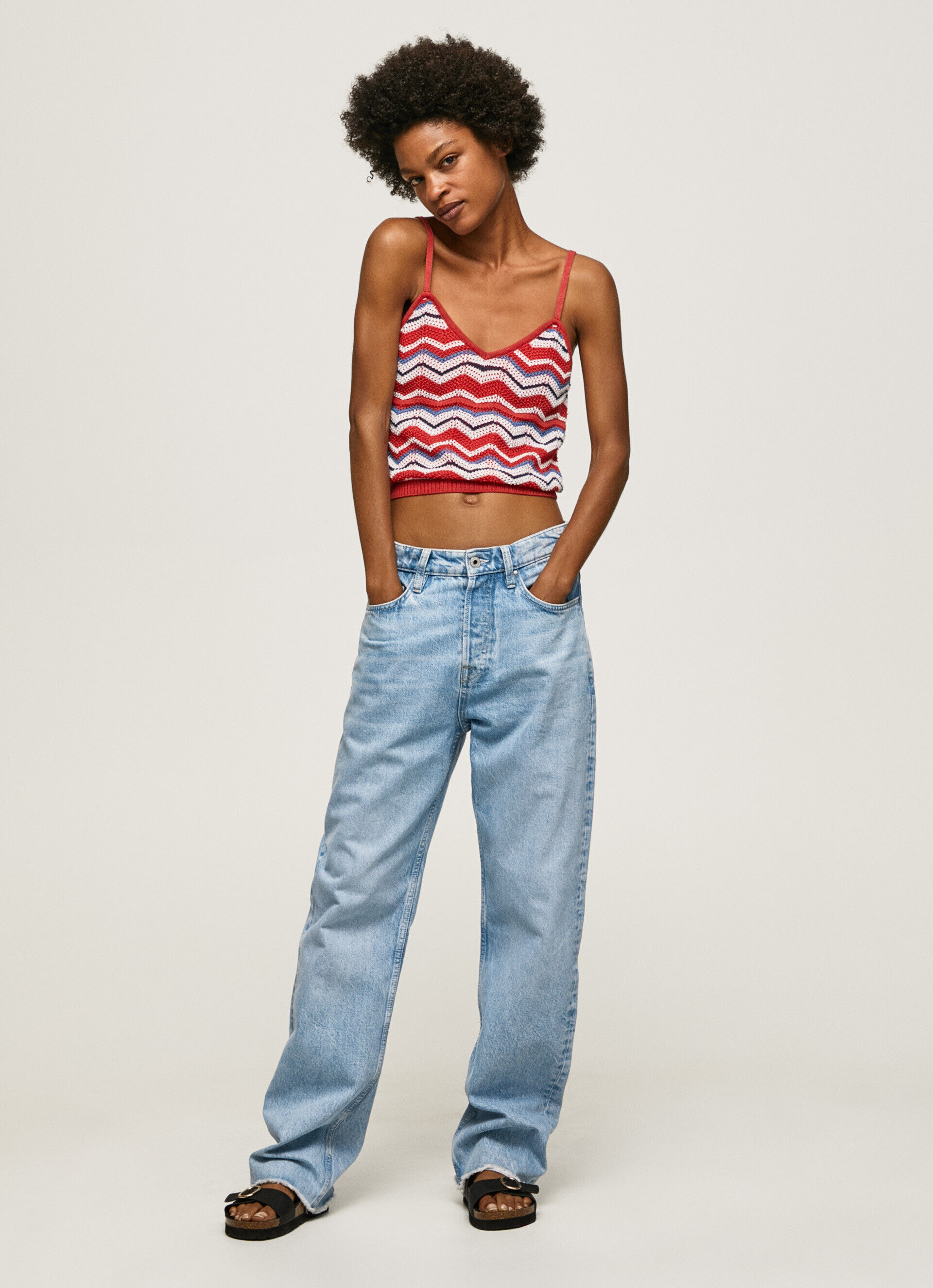 Blusa com estampa em zigue-zague - vermelho estúdio