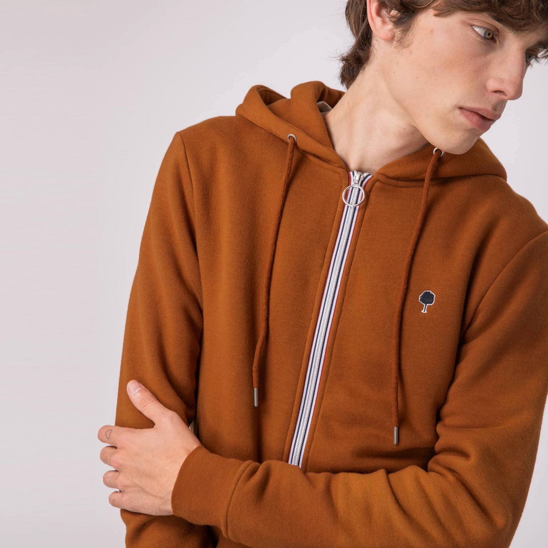 Sweat à capuche zippé camel coton et polyester recyclé - modèle Mesnil