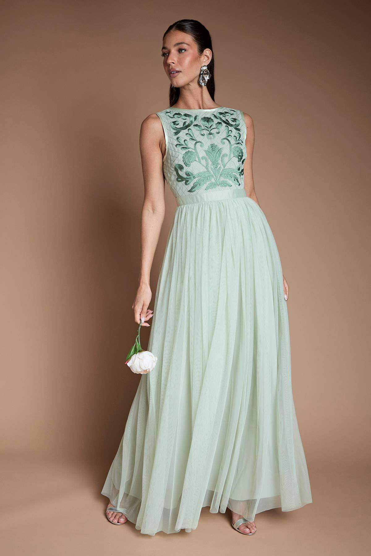Coast Robe Longue De Demoiselle D'honneur À Broderies Florales Linéaires