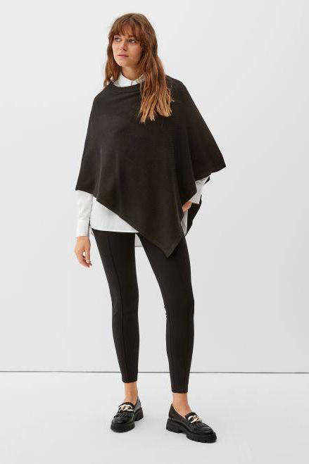 s.Oliver gebreide poncho zwart