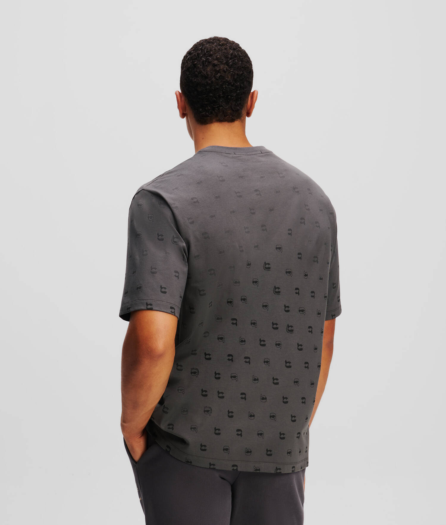 T-SHIRT À IMPRIMÉ FAÇON ALL-OVER IKON