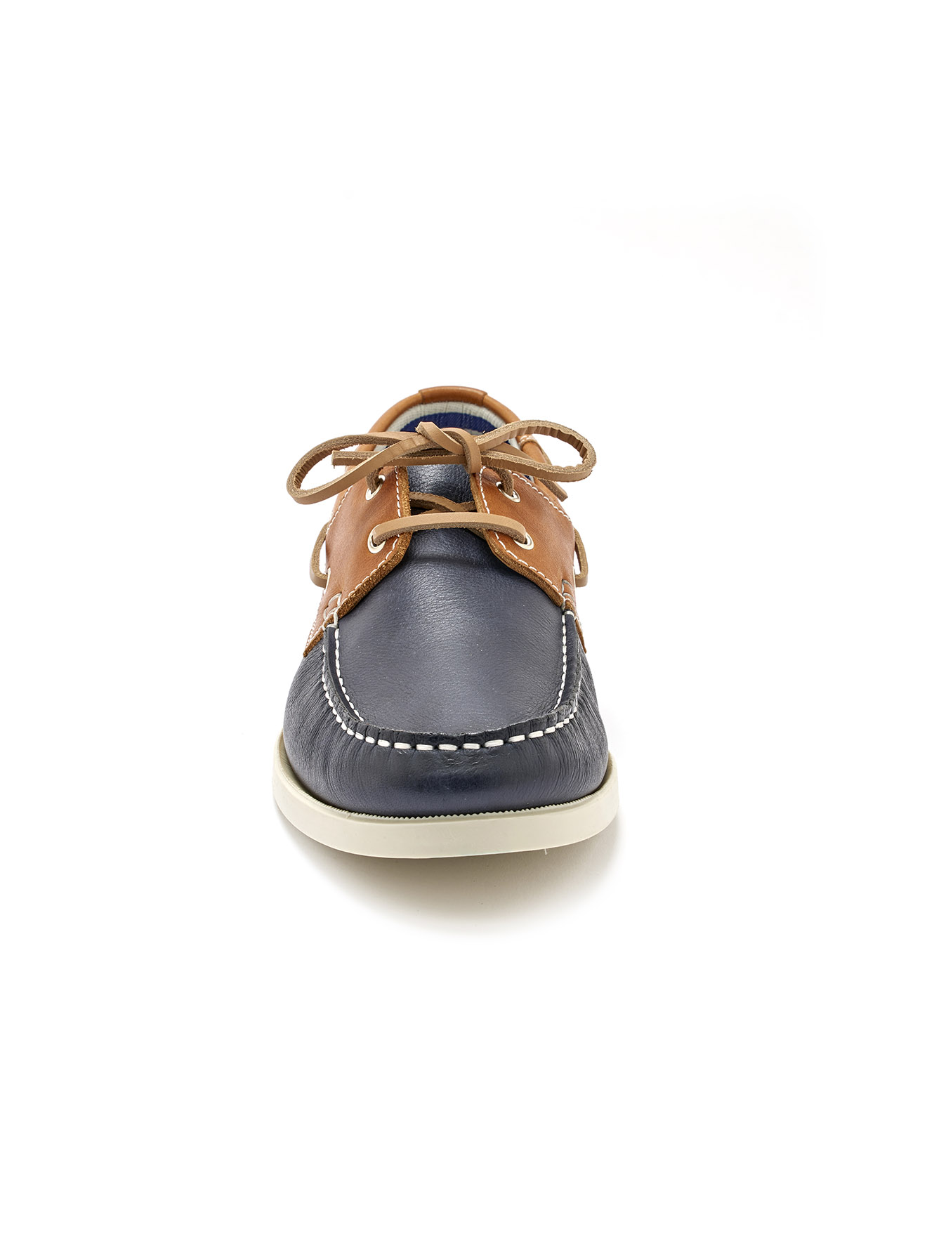 Derbies style bateau tout cuir
