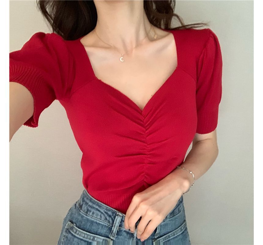 Tonni's - Korte mouwen V-hals effen crop top