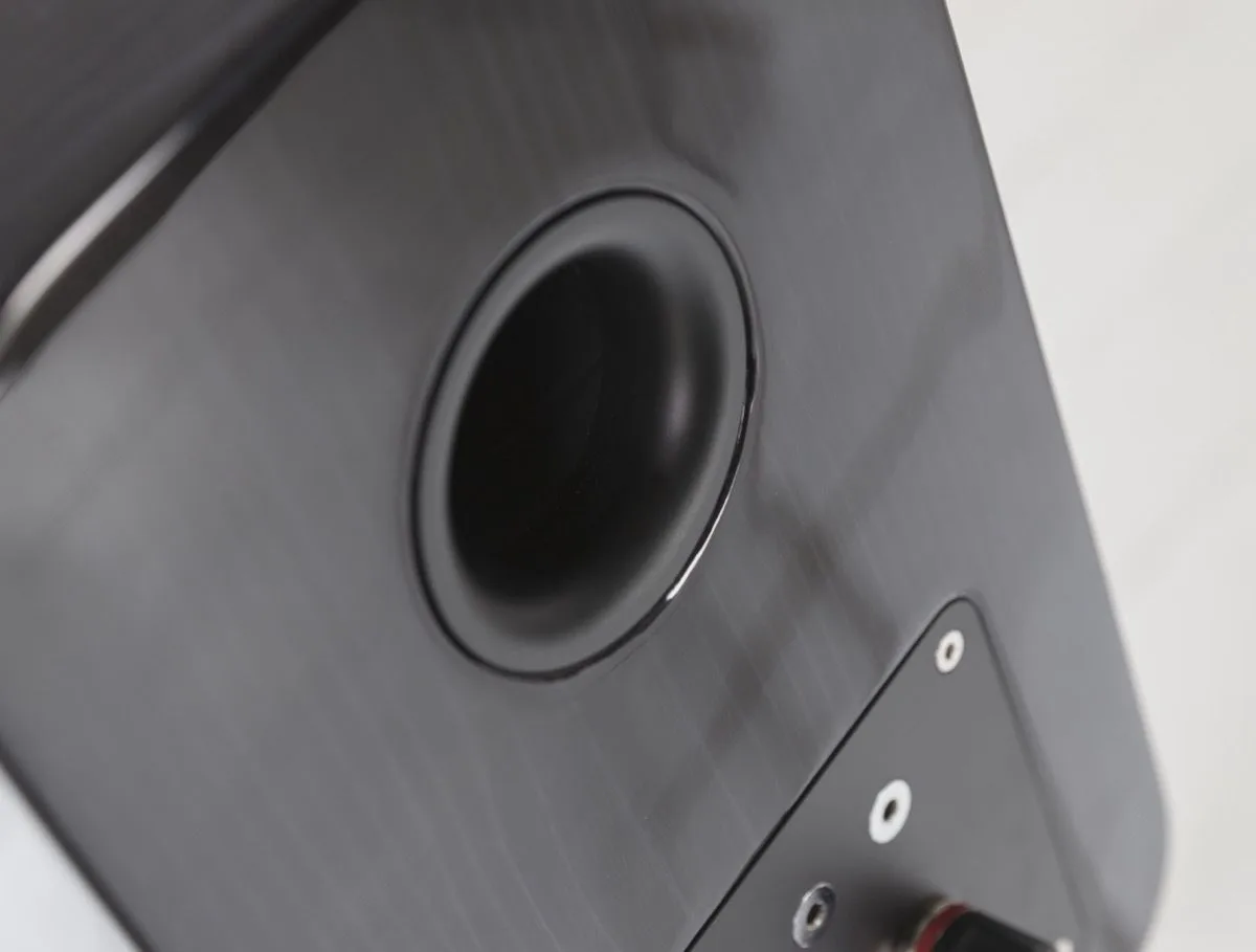 Q Acoustics Concept 300 Silver & Ébène (la paire) Enceintes bibliothèque
