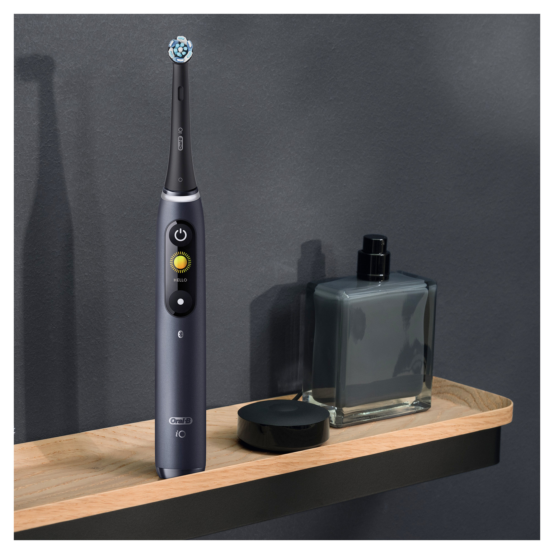 Oral-B iO 8s Eltandbørste Sort