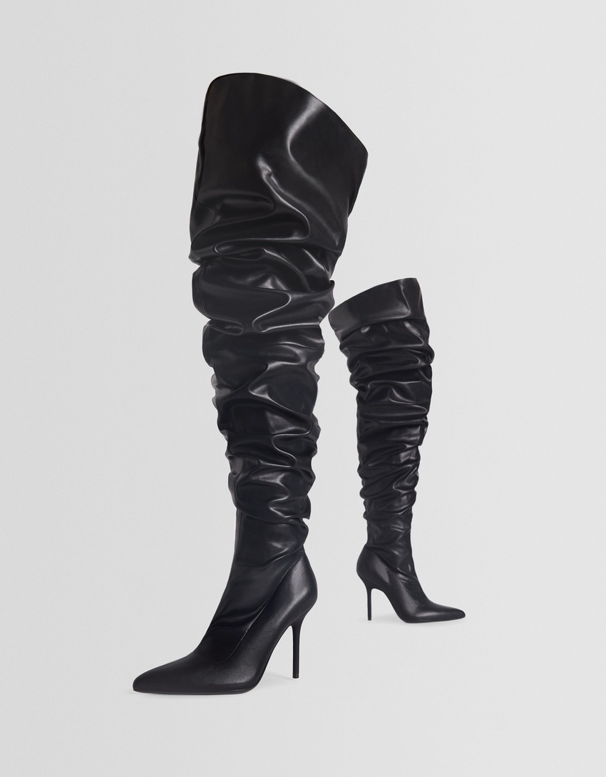 Botas de cano alto folgadas da Generation Bershka com salto agulha.