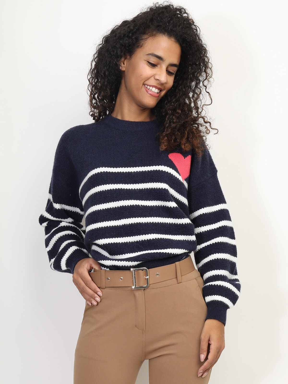 Pull marinière à motif cœur- Bleu marine