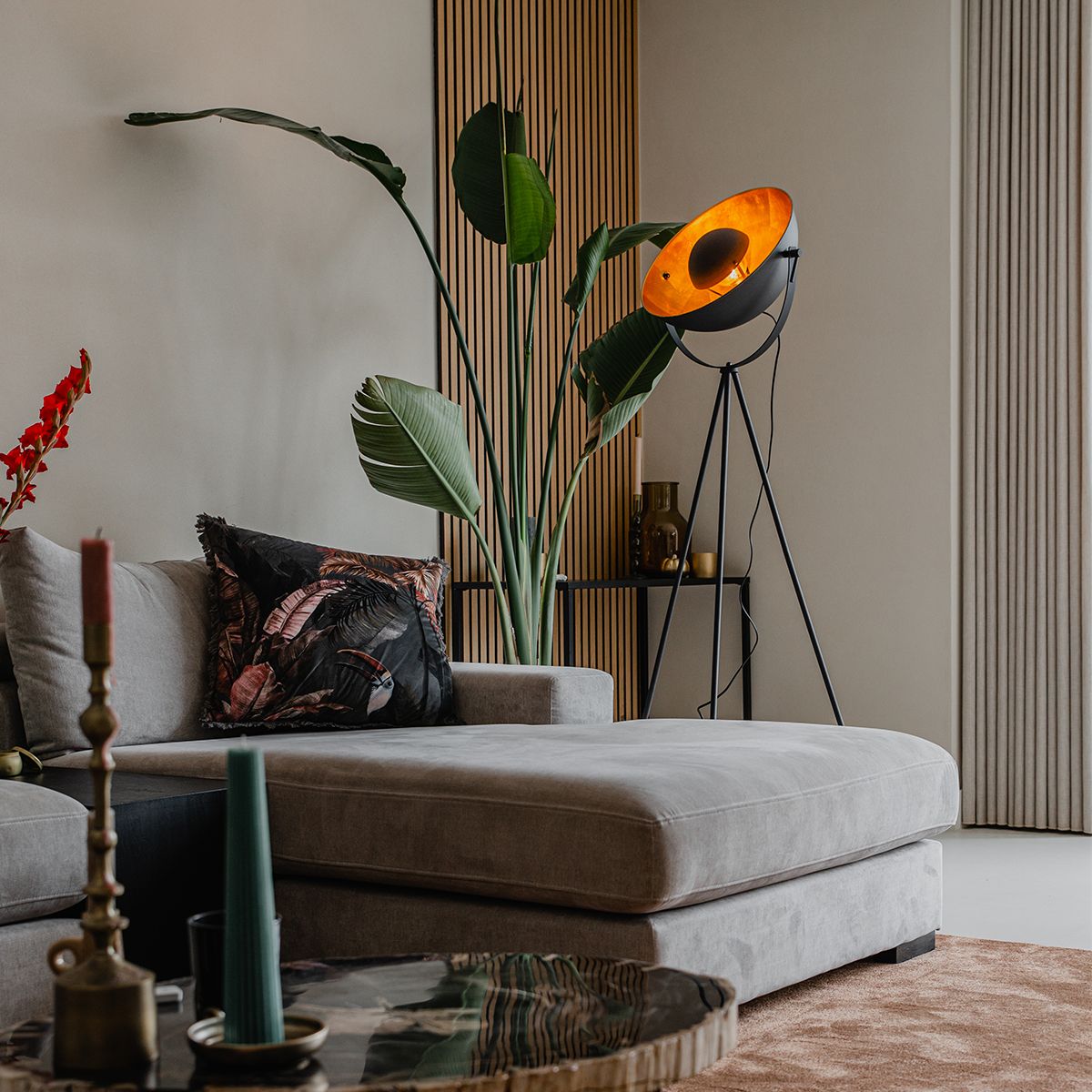 Vloerlamp zwart met goud 42 cm verstelbaar tripod - Magnax