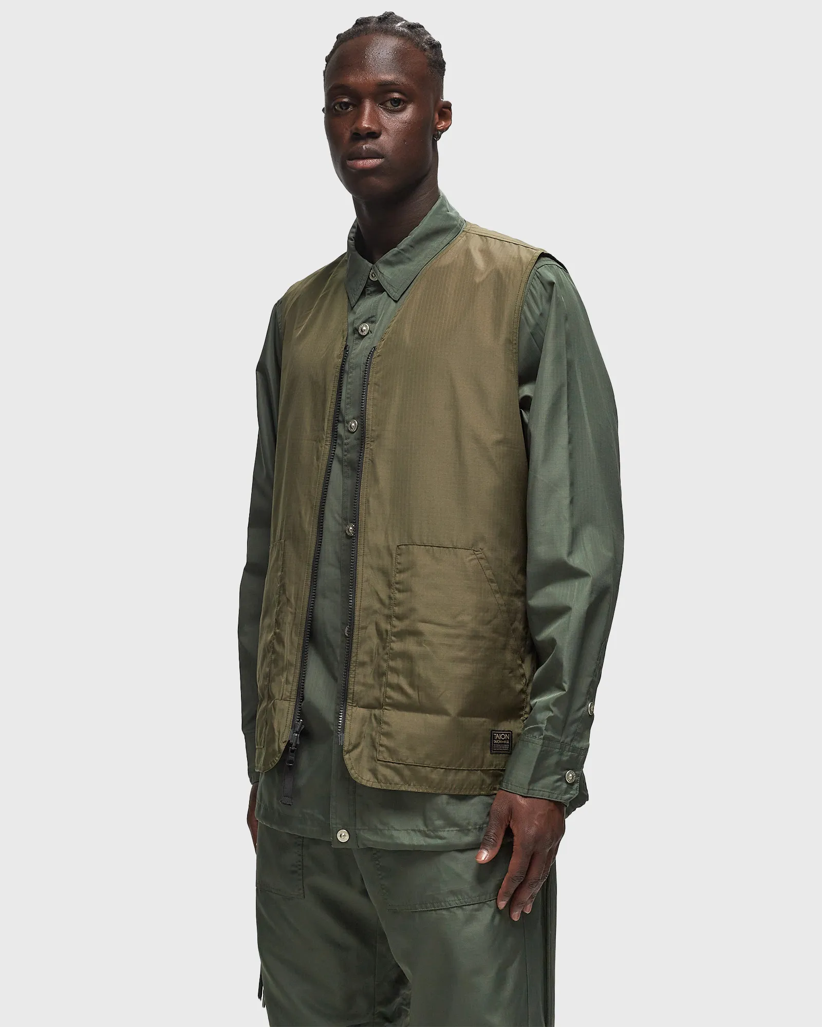 Taion MILITARY RVS V NECK VEST