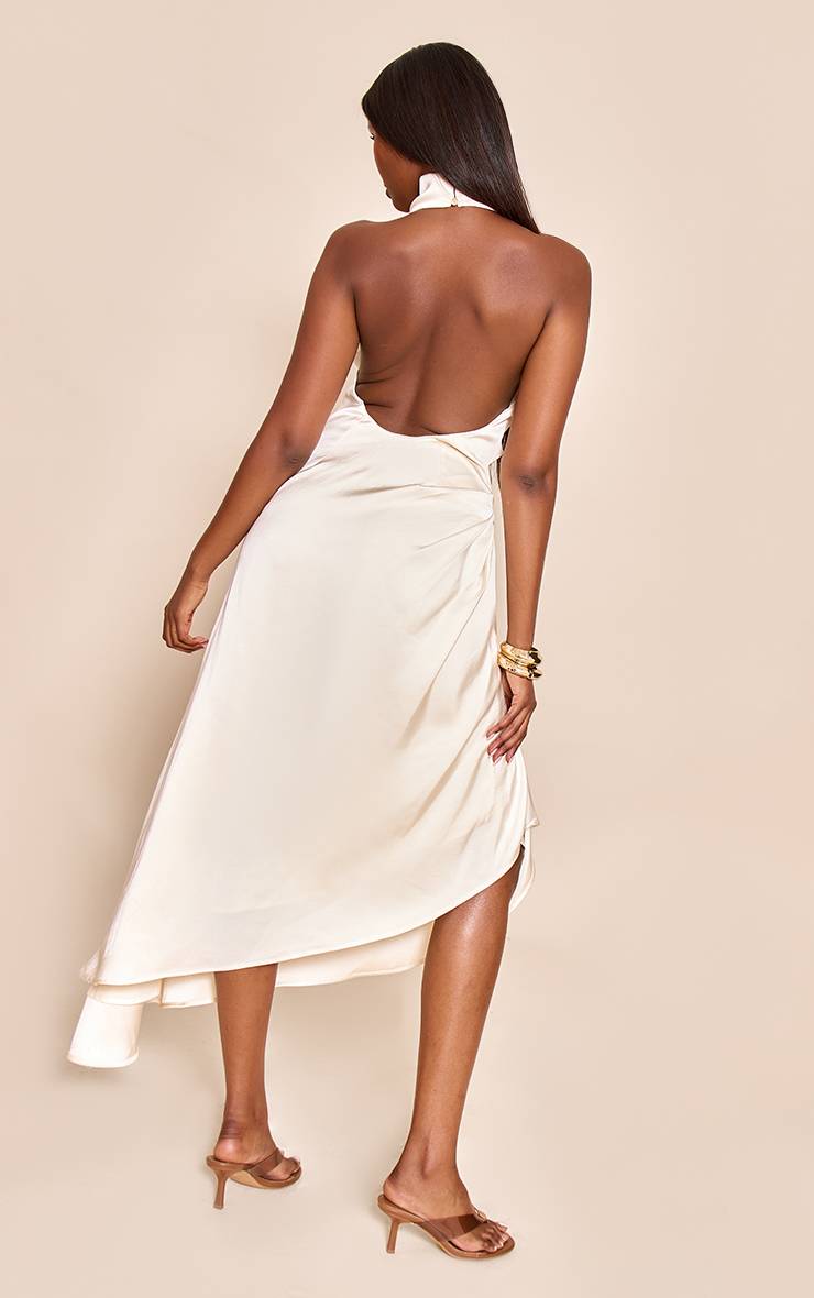 Crème Robe Droite Asymétrique En Satin À Col Bénitier