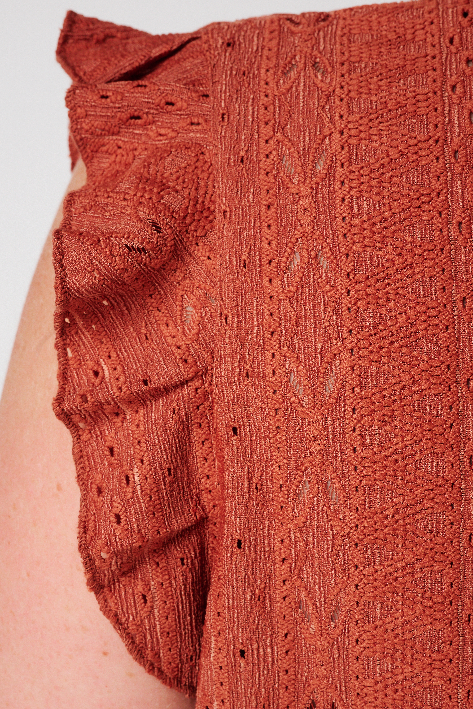 Broderie top met ruffle Steen rood
