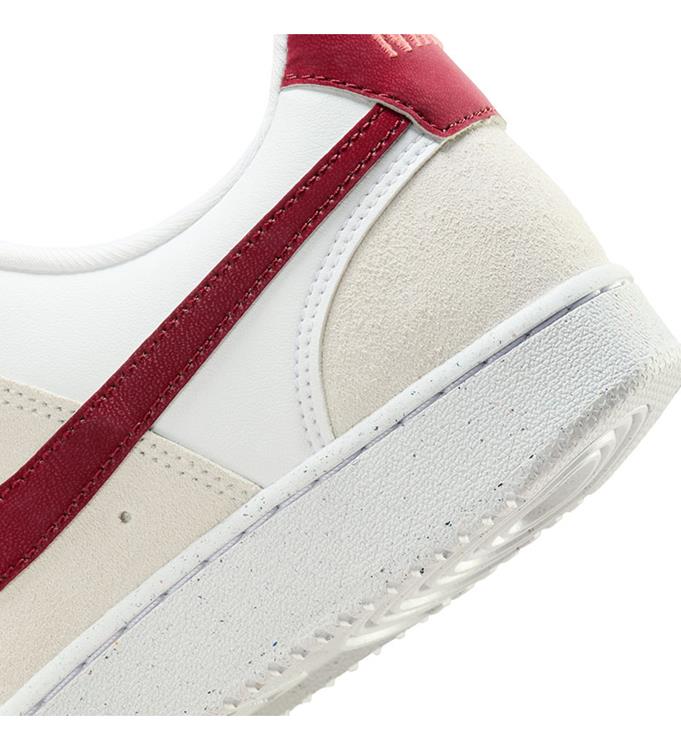 Nike Women Court Vision Low Sneakers