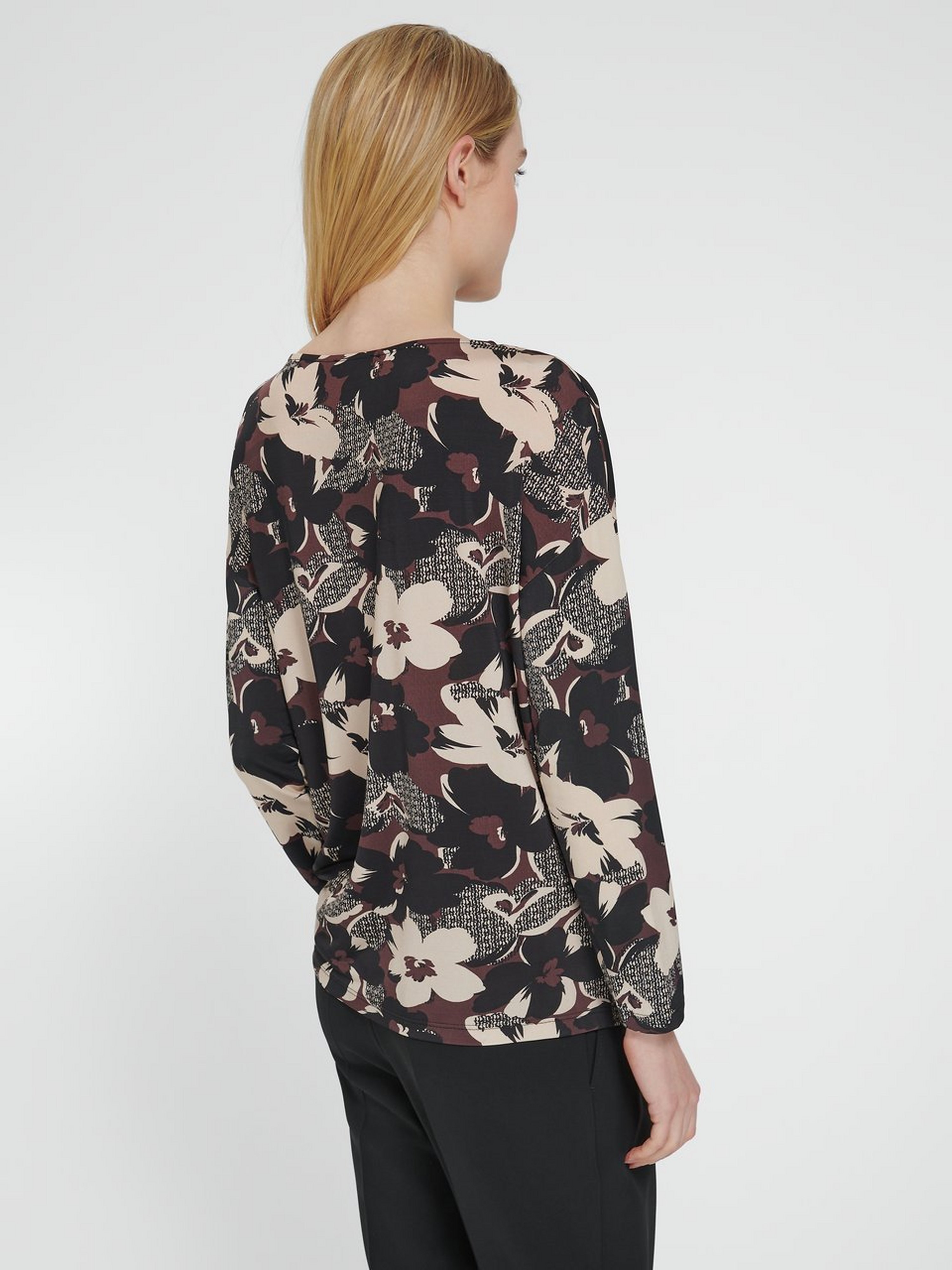 Shirt mit U-Boot-­Ausschnitt
