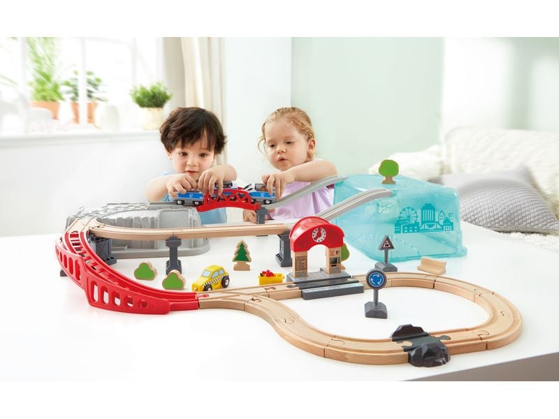 Hape Erweiterungsset Eisenbahn-Brücke Einzigartige Streckenerhöhungen für zusätzlichen Spass
