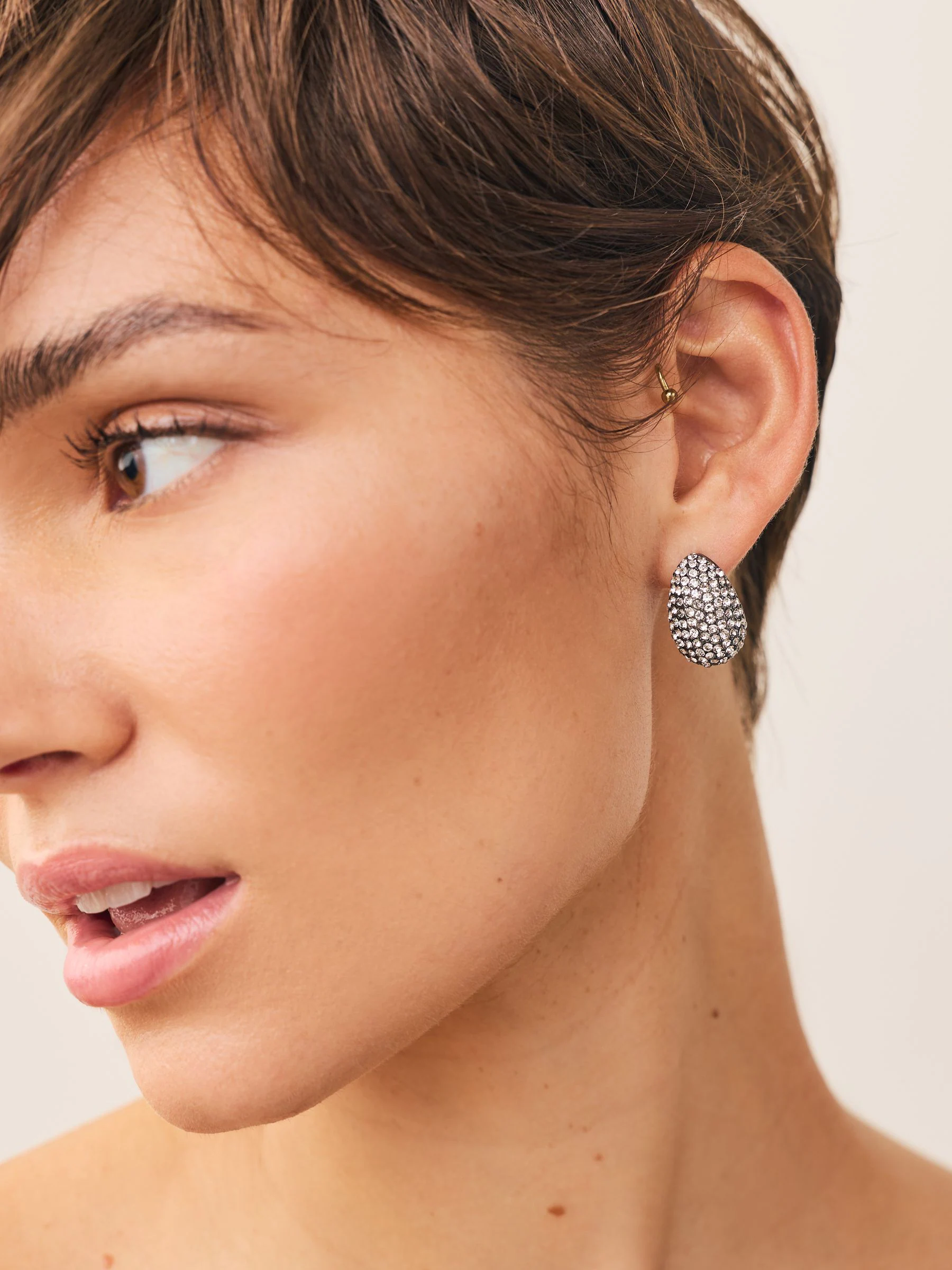 Brons - Pavé Teardrop Stud Earrings