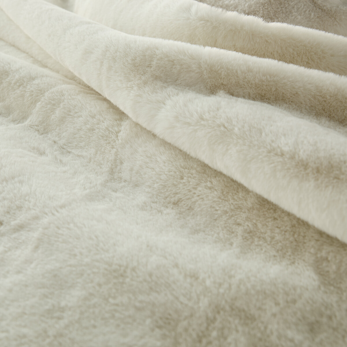 LA REDOUTE INTERIEURS<br>Colcha fofa, Colton