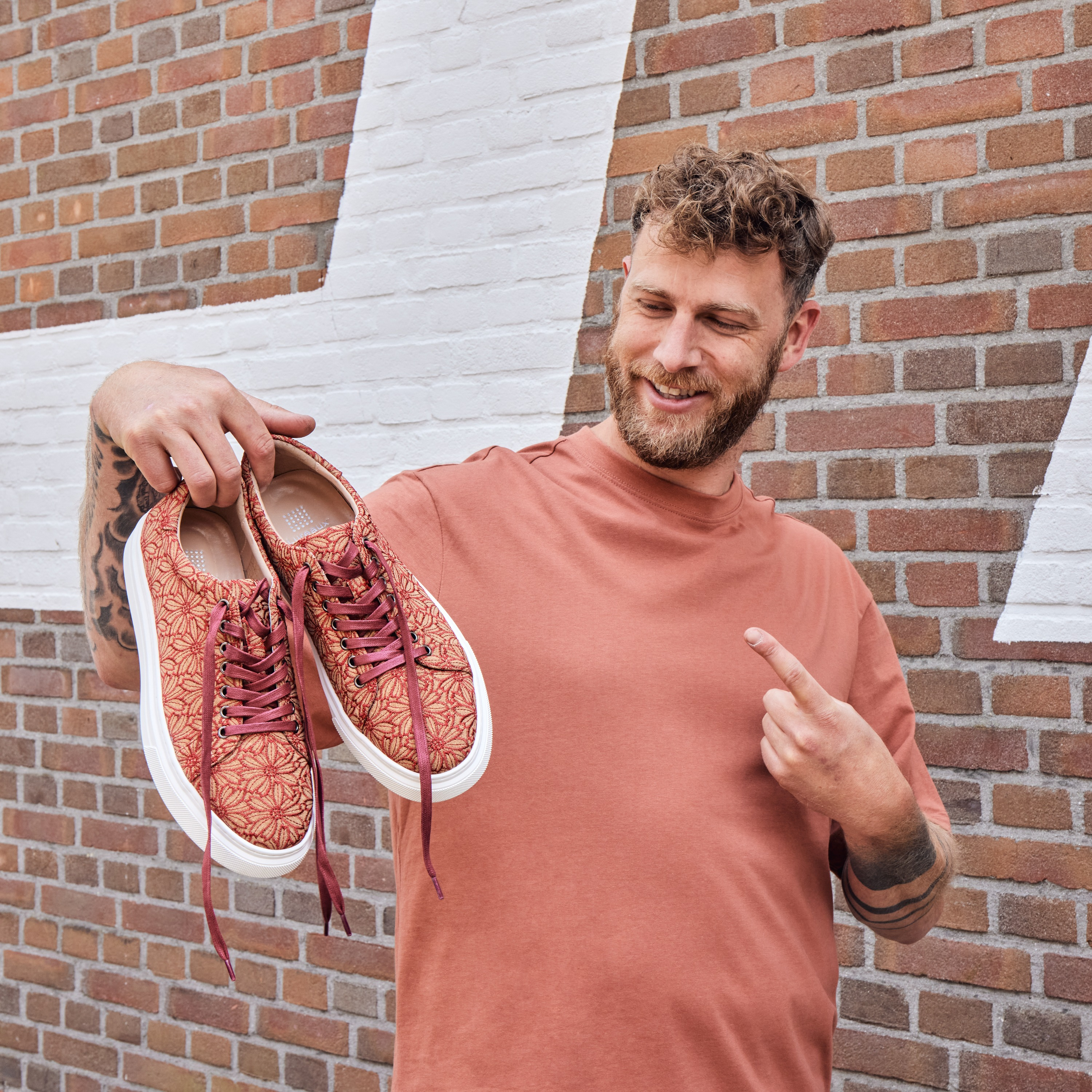 Red Cork Flower Sneakers
