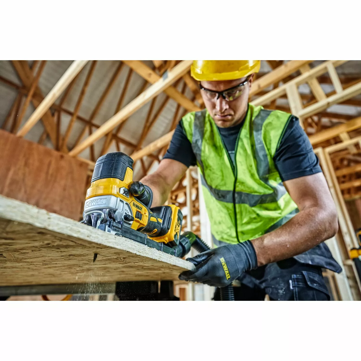 DeWALT DCS335N 18V Li-Ion XR Accu Decoupeerzaag body - 135mm - variabel